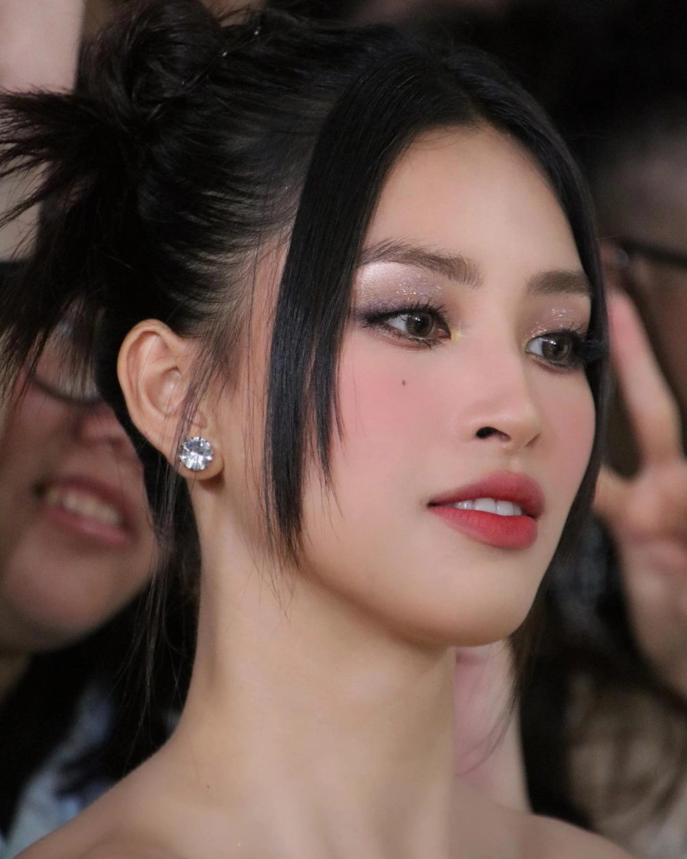 Góc ảnh trẻ trung khiến fan hỏi Trần Tiểu Vy tuổi