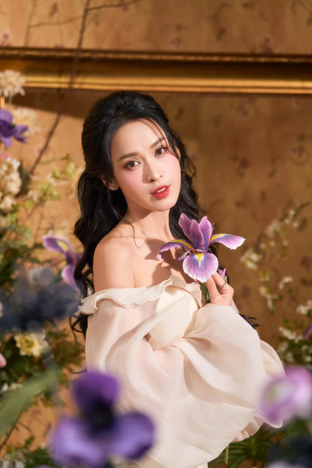 Tổng hợp ảnh đẹp đời thường và sự kiện của Tú Vi