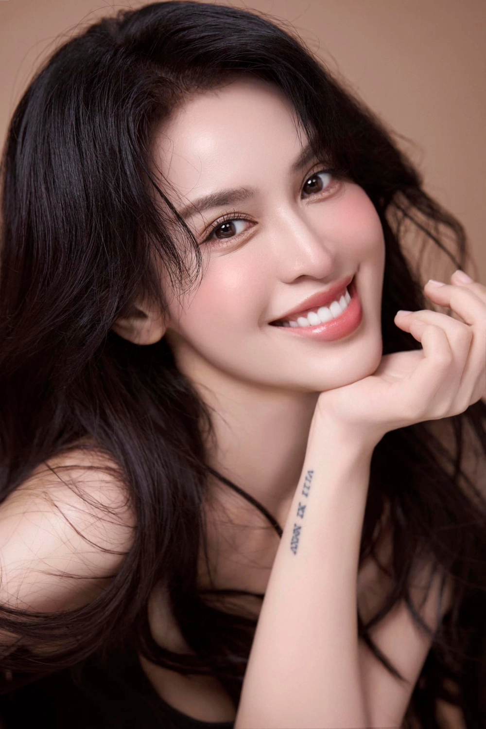 Hình ảnh hiện tại của diễn viên Tú Vi bao nhiêu tuổi