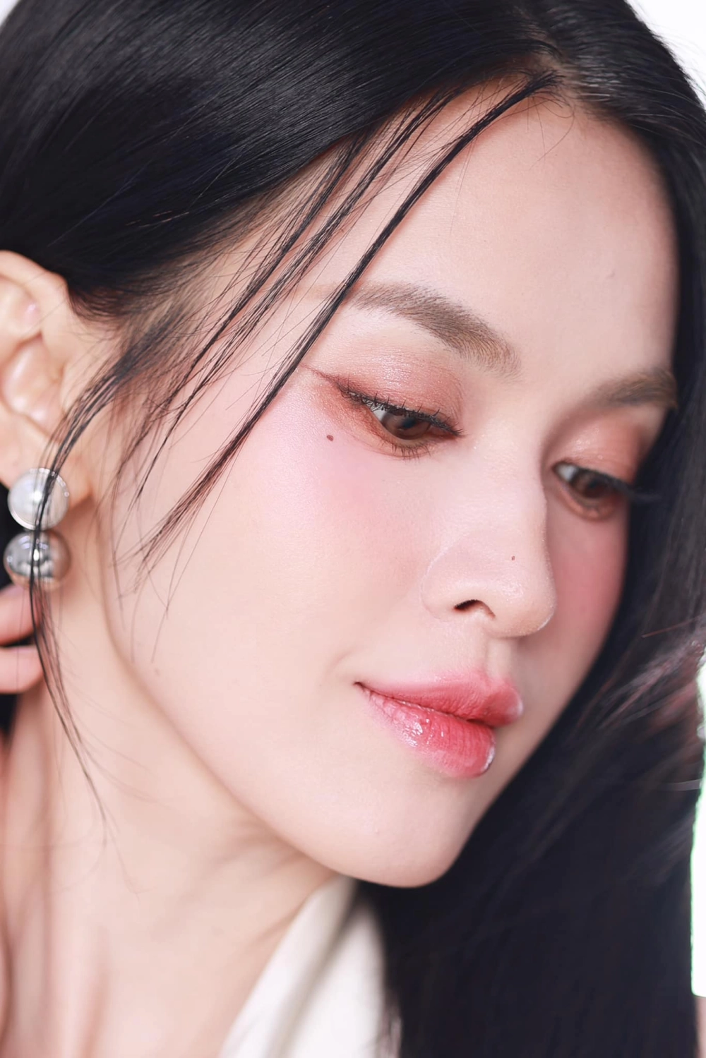 Ảnh hiện tại khiến khán giả bất ngờ với câu hỏi Tú Vi bao nhiêu tuổi