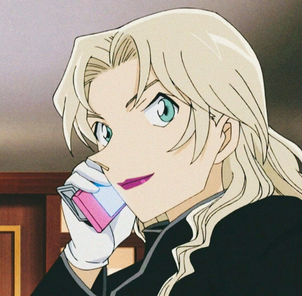 Vermouth truyện luôn xuất hiện đúng lúc gây hỗn loạn