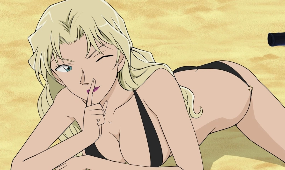 Vermouth bikini khiến fan bất ngờ trước vẻ quyến rũ