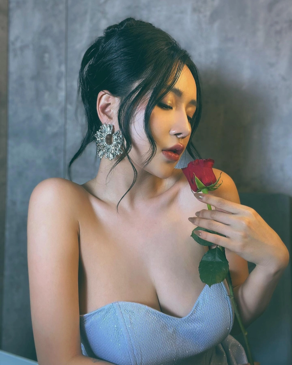 Visual chuyên nghiệp khiến hỏi Viên Vibi làm nghề gì