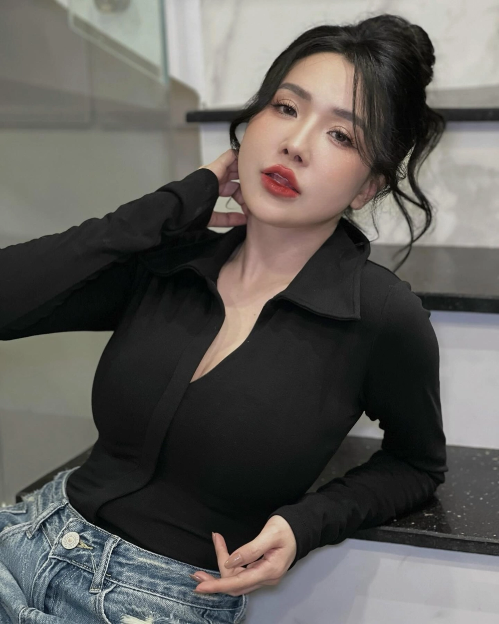 Set ngay hình nền phô mai que con gái dễ thương cho máy tính cực cute