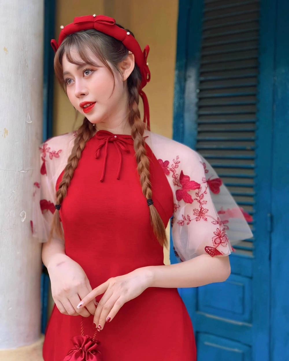 Hình ảnh liên quan vụ việc Việt Phương Thoa phốt