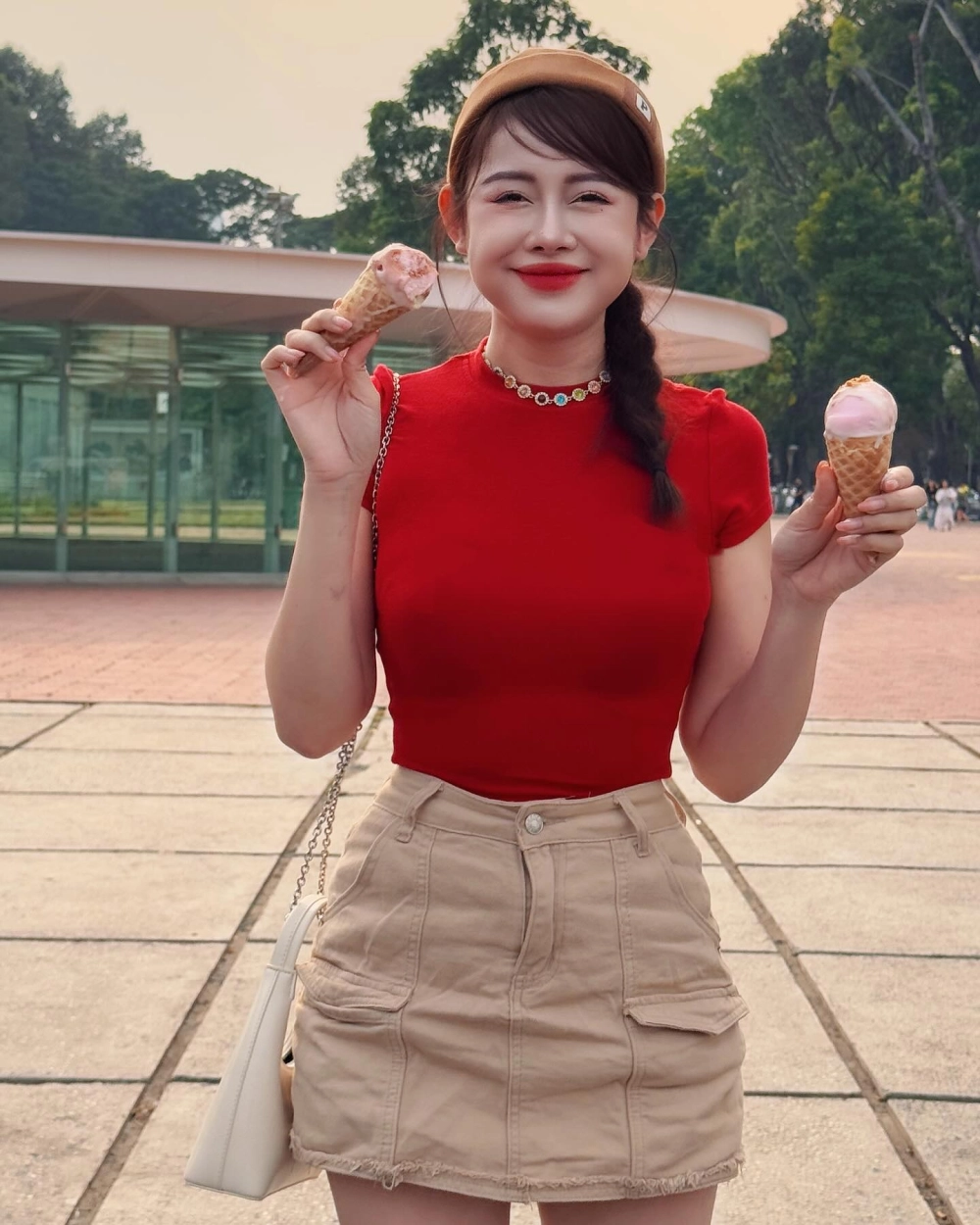 Góc trang điểm rạng rỡ từ Việt Phương Thoa makeup