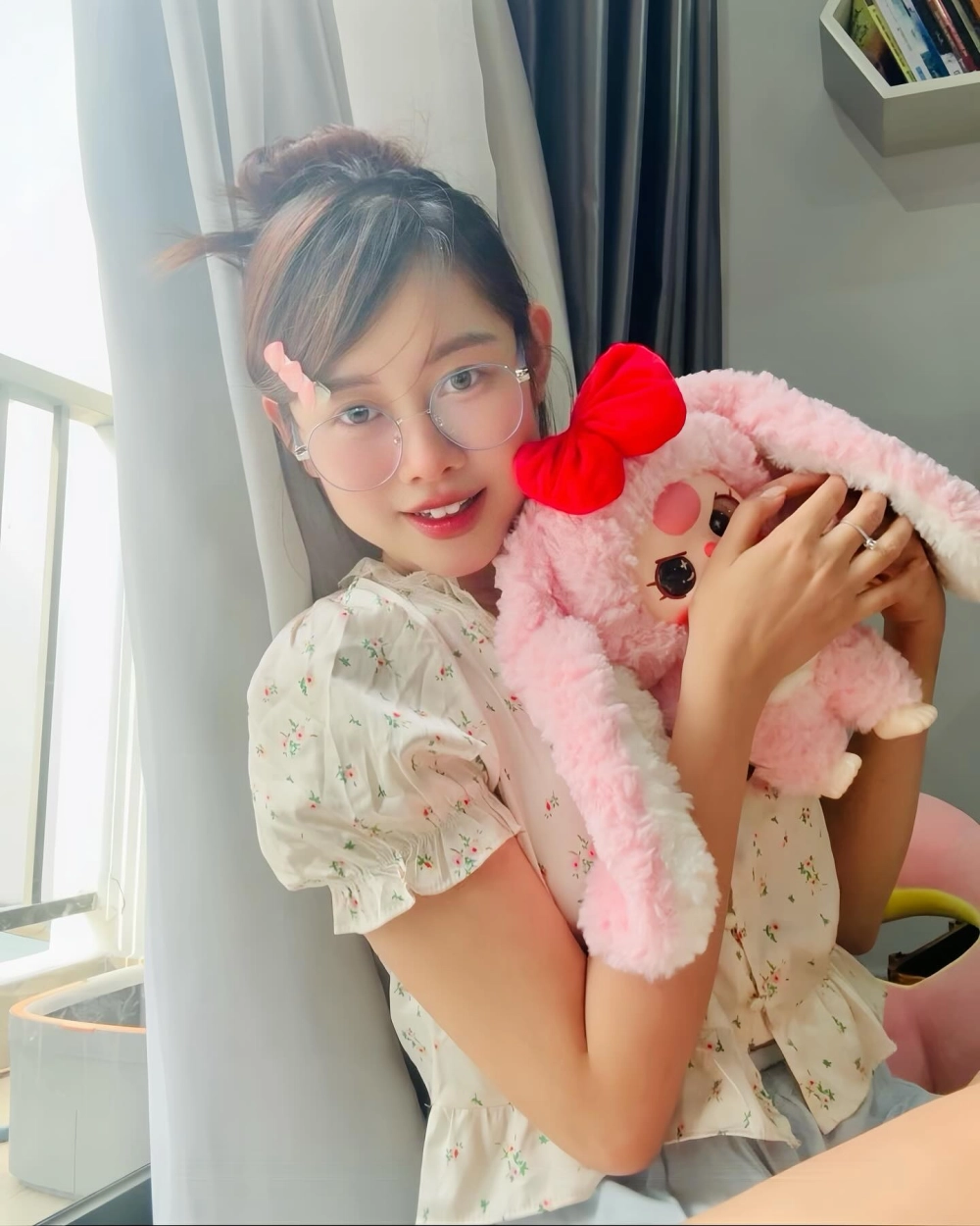 Góc ẩm thực vui nhộn khi Việt Phương Thoa đi ăn