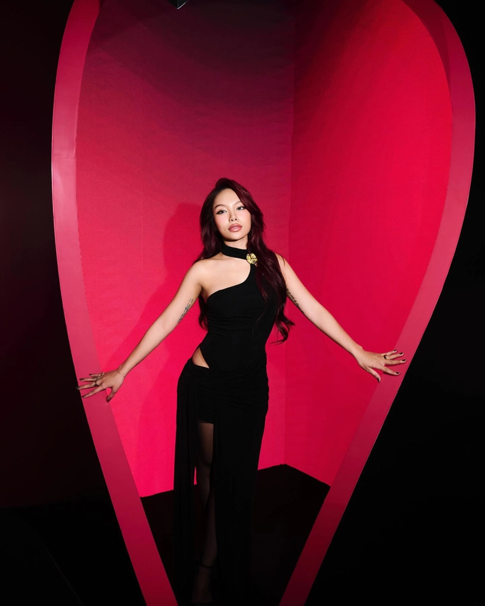 Ảnh cận mặt giúp nhận ra Vũ Thảo My là ai