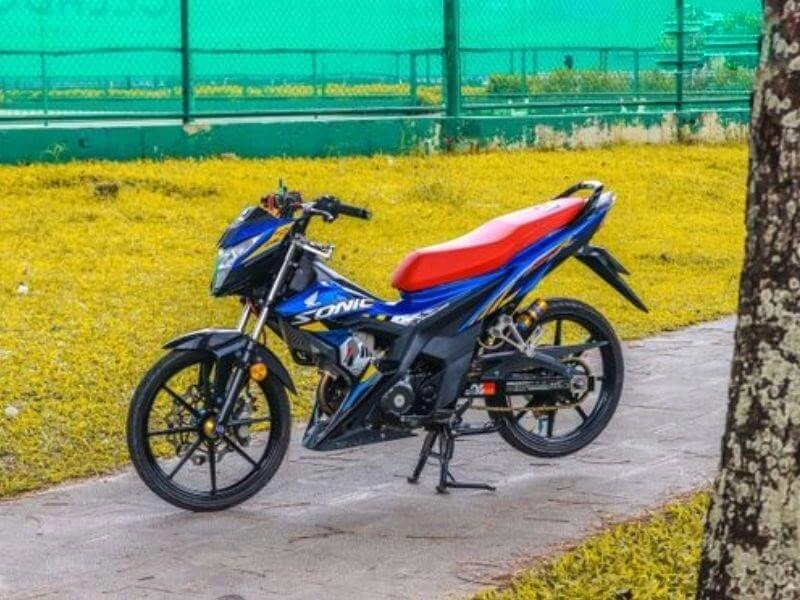 Đầy phong cách cùng sirius 50cc độ kiểng đẹp
