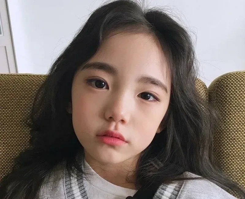 Chọn ngay hình ảnh bé gái dễ thương dễ thương nhất