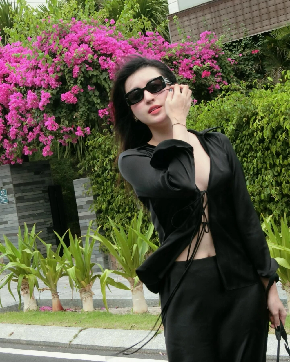 Ảnh đời thường gây tò mò về Huyền My Quang Hải