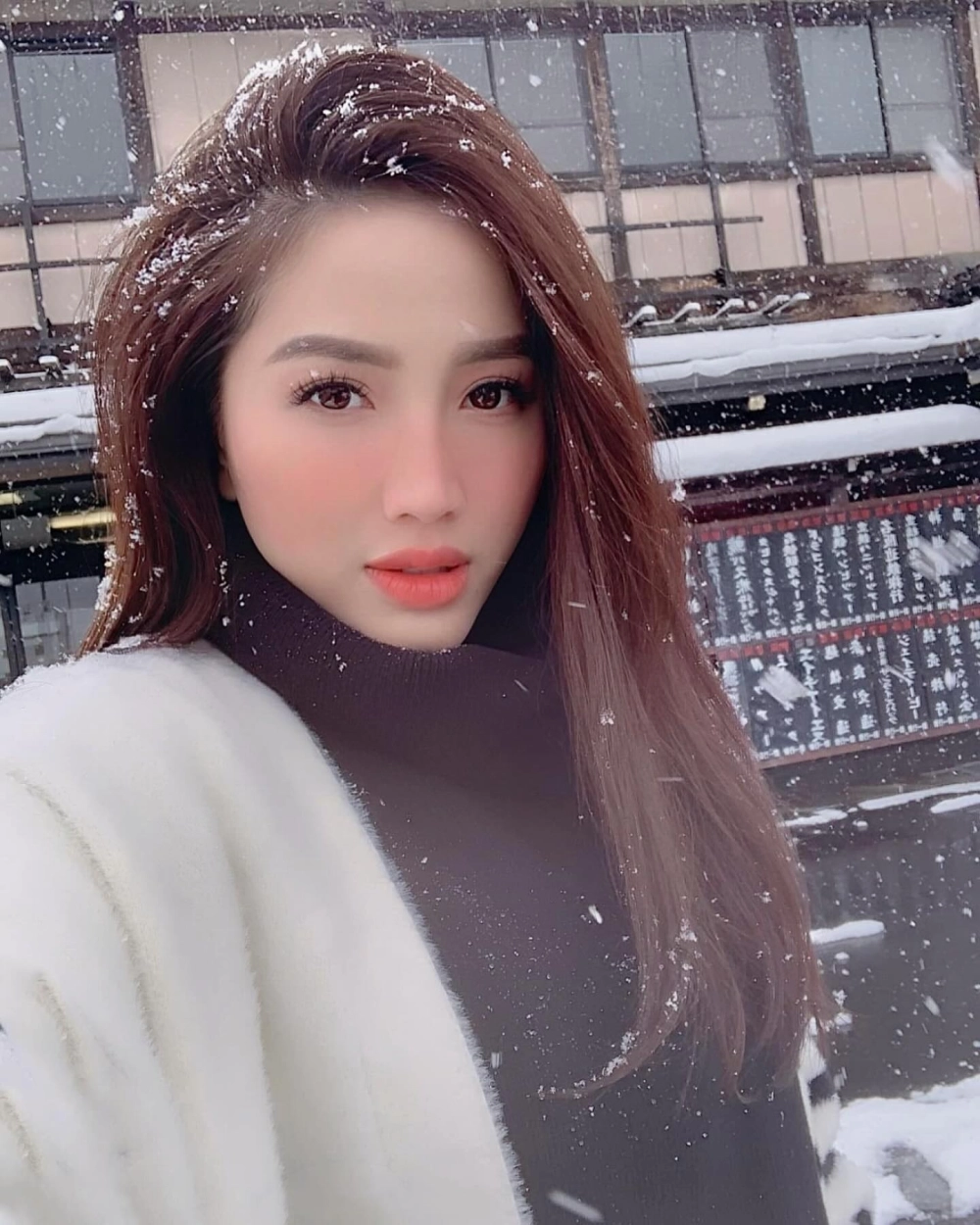 Loạt ảnh minh họa cho tuyển tập Bảo Thy songs nổi bật