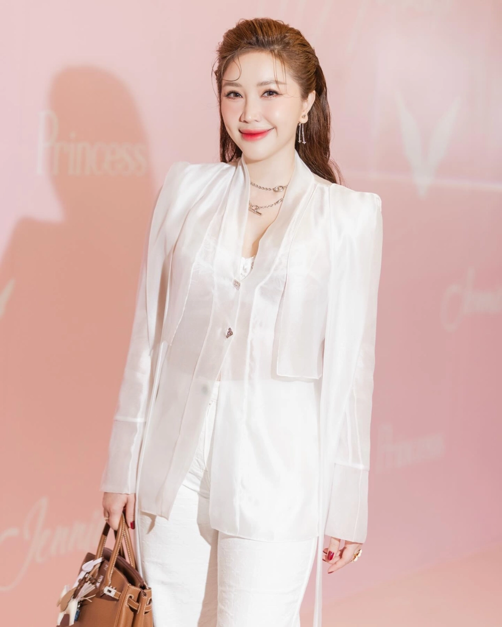 Visual gợi nhớ câu hỏi tên Bảo Thy có ý nghĩa gì