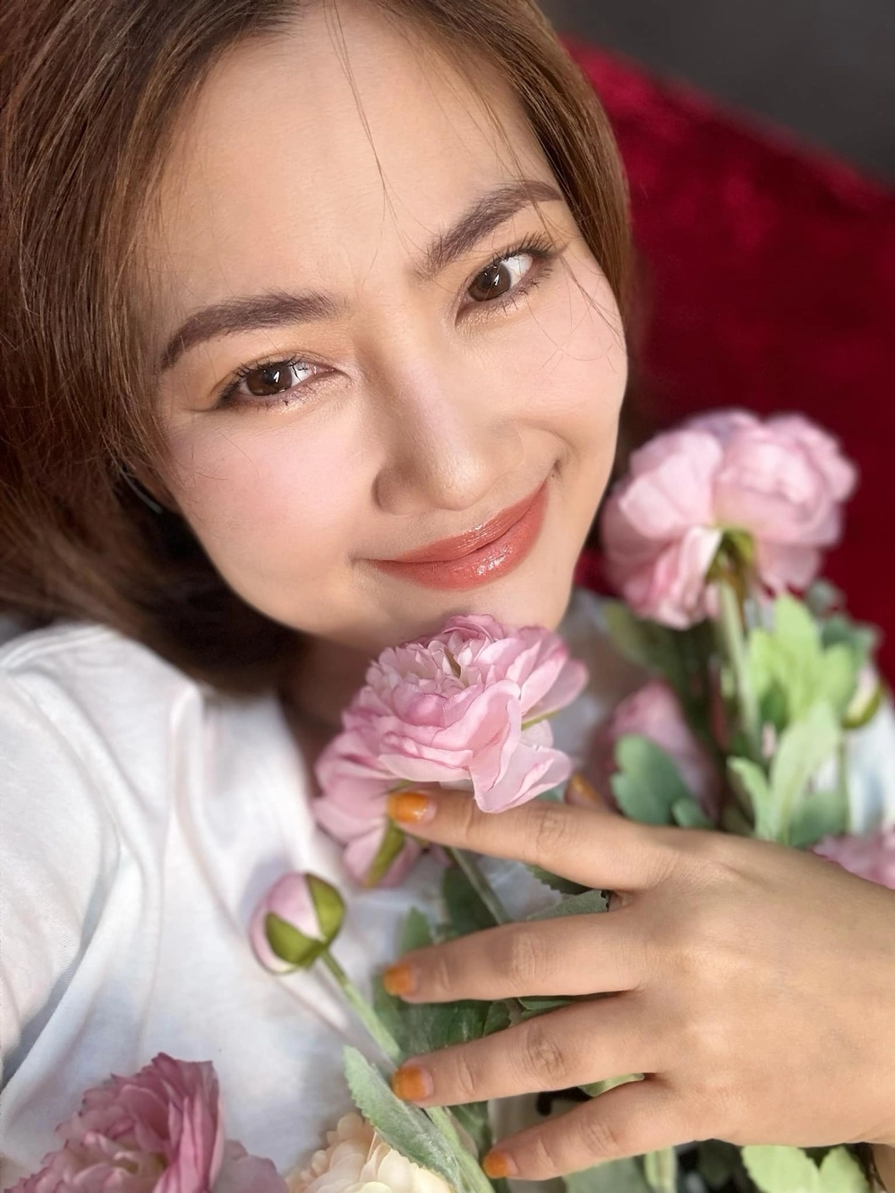 Visual mạnh mẽ sau khi diễn viên Ngọc Lan ly hôn