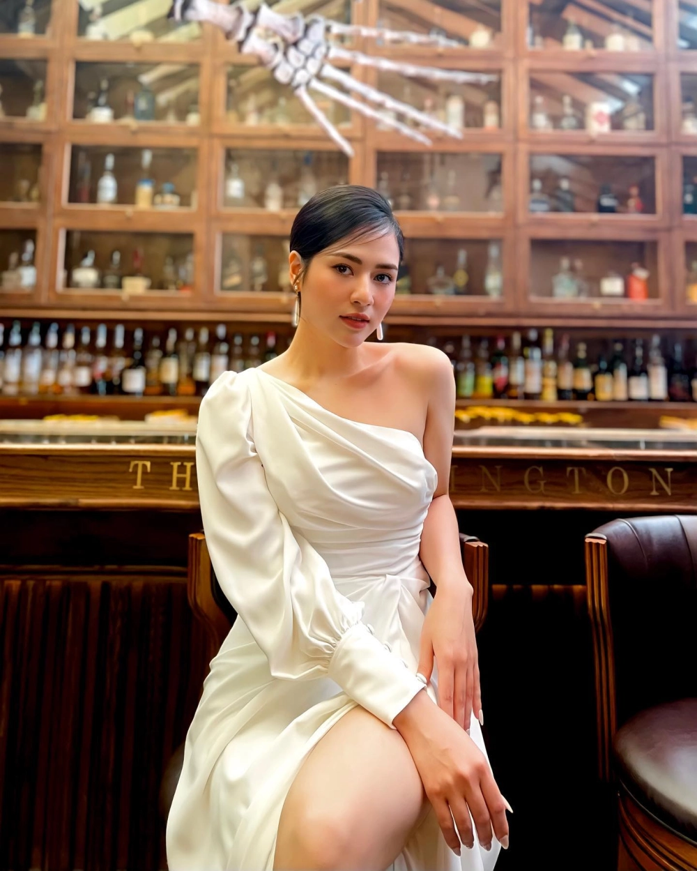 Visual gai góc được chú ý trong diễn viên Việt Hoa trong phim Độc Đạo