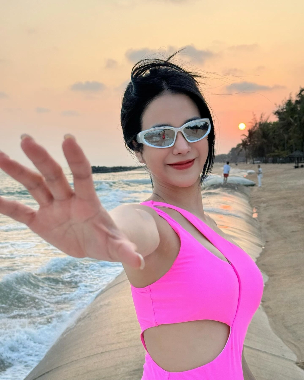 Ảnh team “chị đẹp” nổi bật trong Cuộc đua kỳ thú