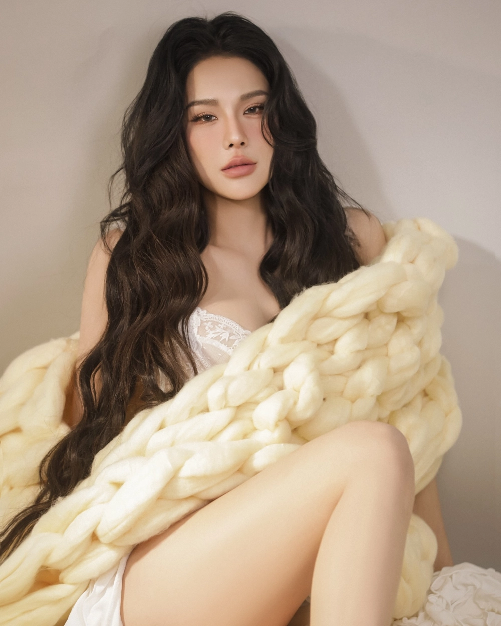 Ảnh đời thường bình dị để nhớ tên thật Diệp Lâm Anh