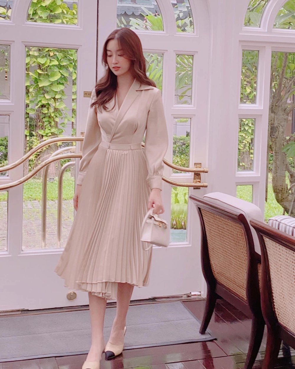 Phong cách Đỗ Mỹ Linh sexy nhưng vẫn thanh lịch và tinh tế