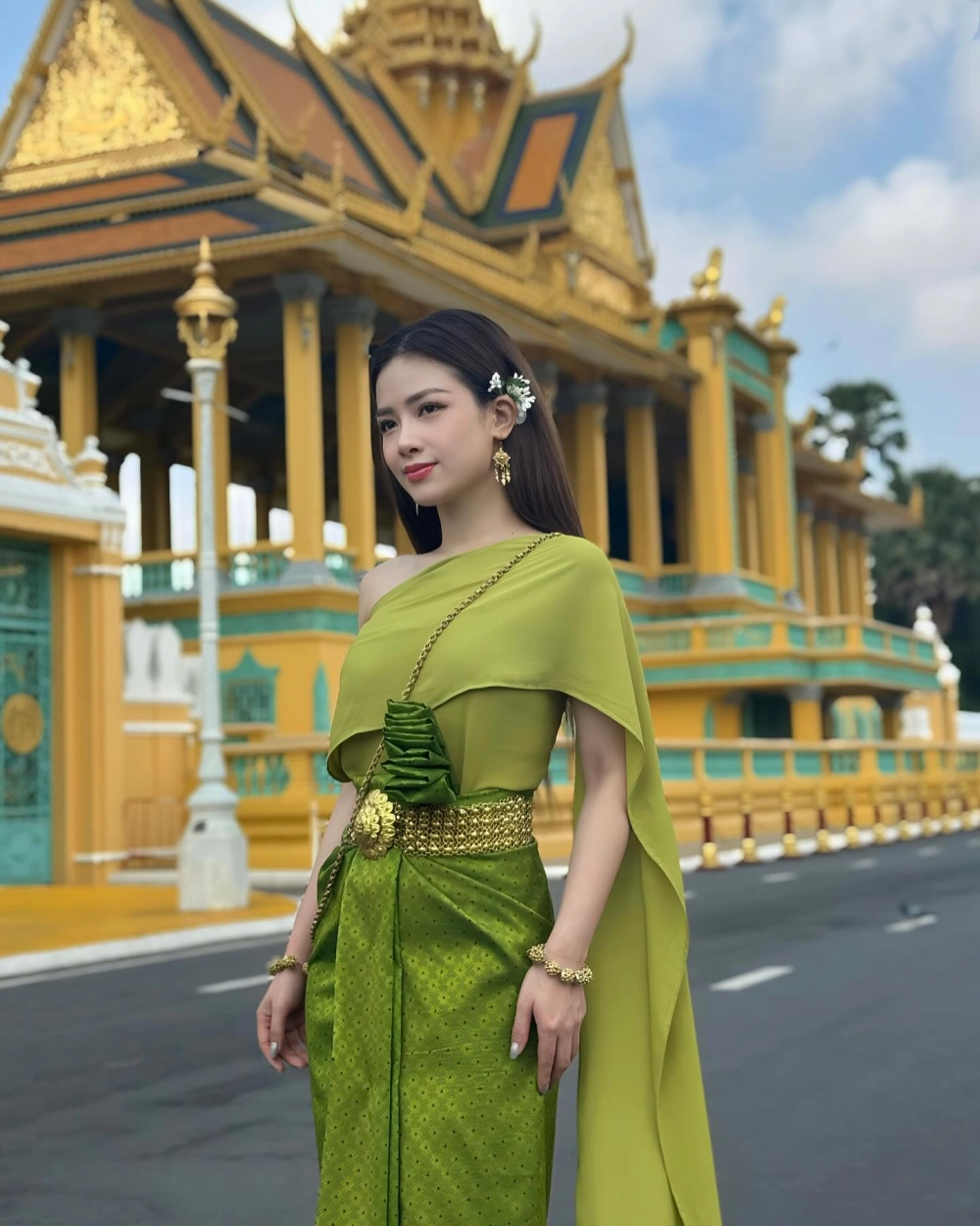 Hình ảnh xuất hiện đặc biệt tại hậu trường Rap Việt Dương Hoàng Yến.