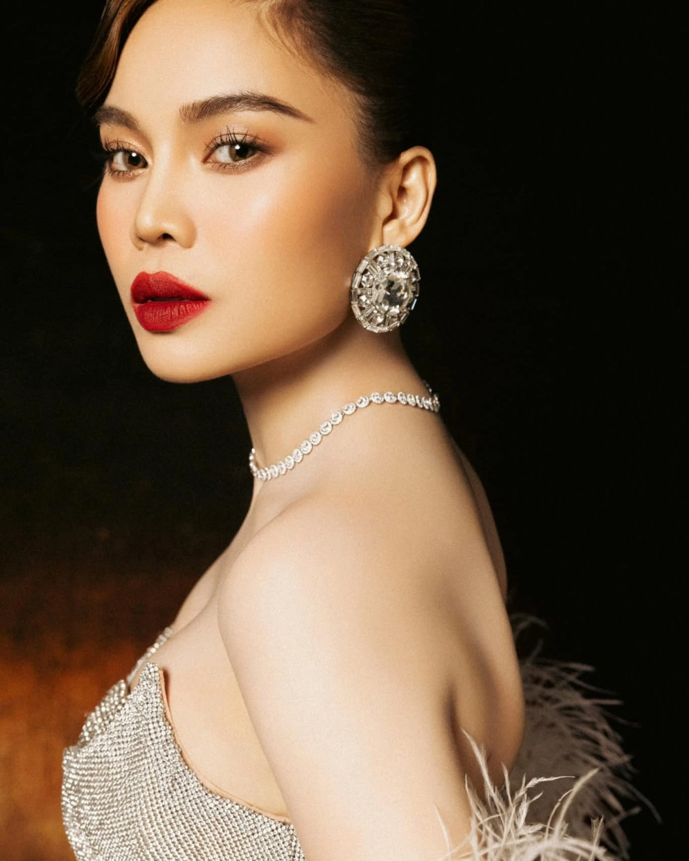 Góc nhìn thơ mộng của chỉ còn những mùa nhớ Giang Hồng Ngọc