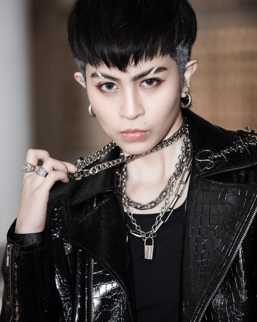 Visual nổi bật từ kiểu tóc Gil Lê