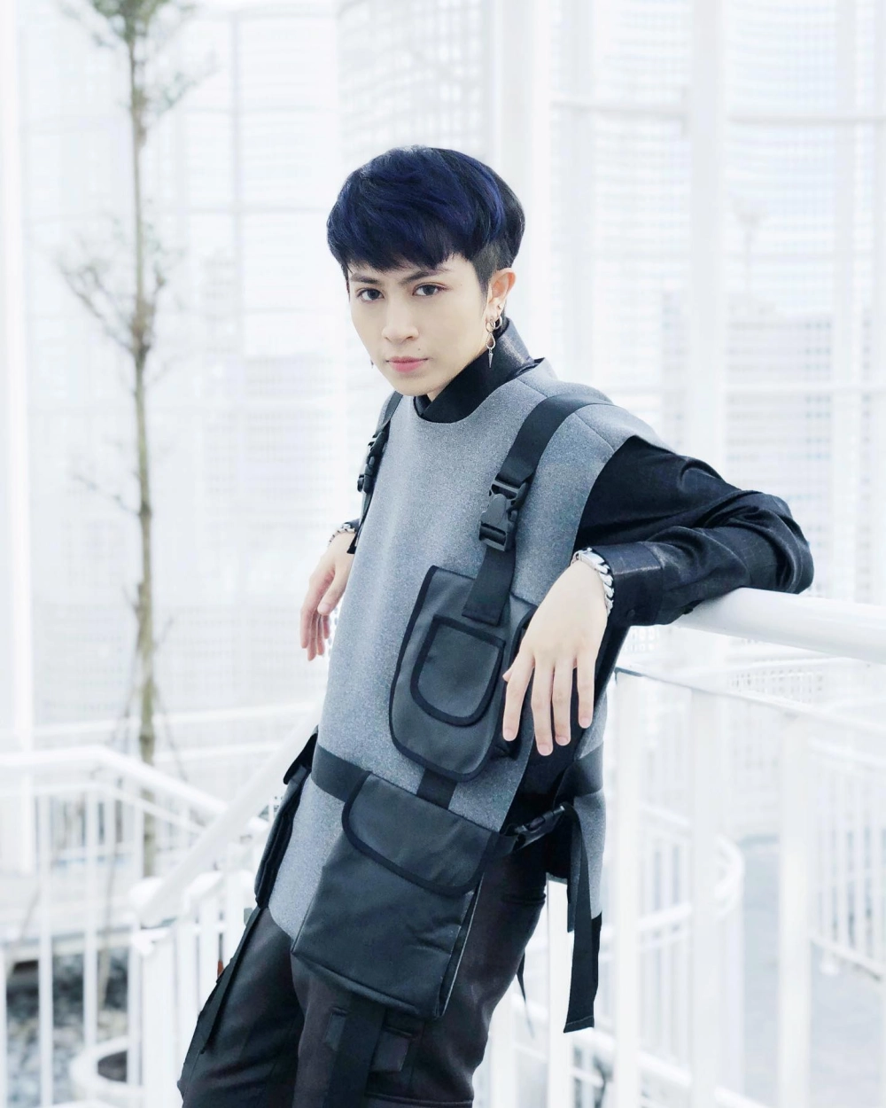 Nhan sắc trẻ trung khiến ai cũng hỏi Gil Lê sinh năm bao nhiêu