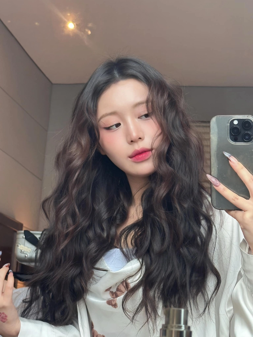 Bức ảnh thể hiện cảm xúc trong Han Sara xin đừng nhấc máy