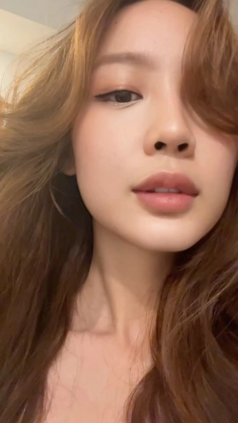 Chúc mừng tân hoa hậu Bảo Ngọc – đại diện Việt Nam tại Miss Intercontinental