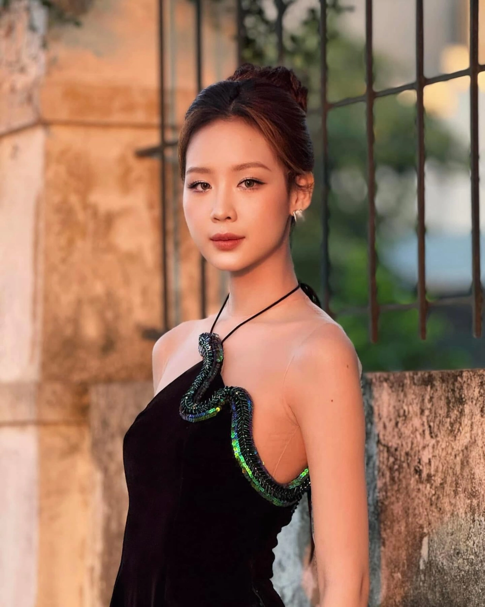 Ghi dấu tại cuộc thi với danh hiệu Bảo Ngọc á 1