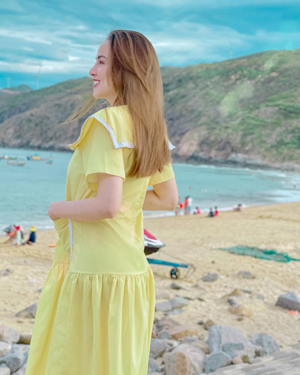 Góc cận rạng rỡ hé lộ danh xưng hoa hậu Diễm