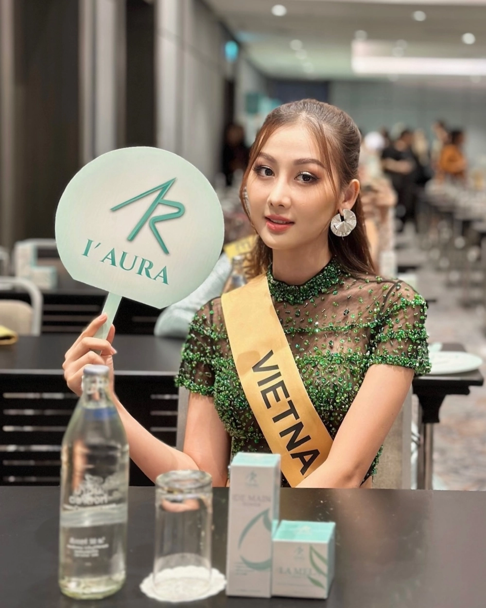 Góc nghiêng thần thái của hoa hậu Võ Lê Quế Anh