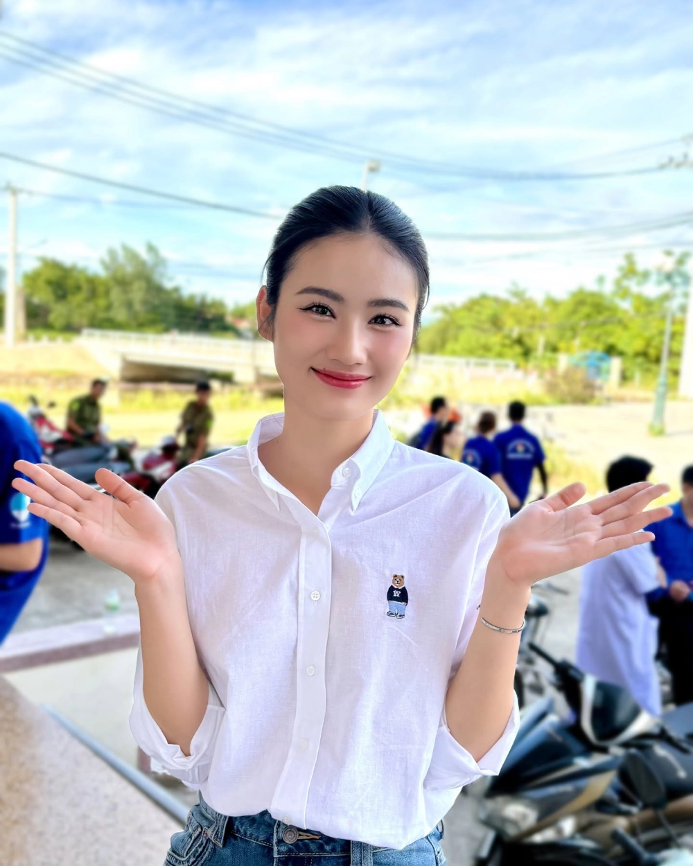 Chi tiết vụ drama hoa hậu Ý Nhi sau khi đăng quang