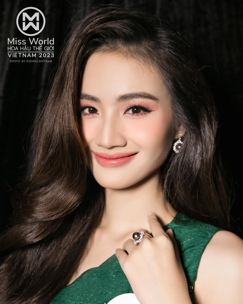 Cuộc sống hoa hậu Ý Nhi hiện tại sau biến cố