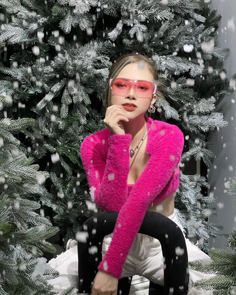 Tổng hợp các hit nổi bật của các bài hát trong Dương Hoàng Yến