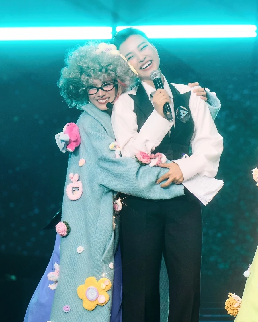 Ảnh trong trẻo đi kèm lời bài hát Hoàng Yến Chibi ngây ngô