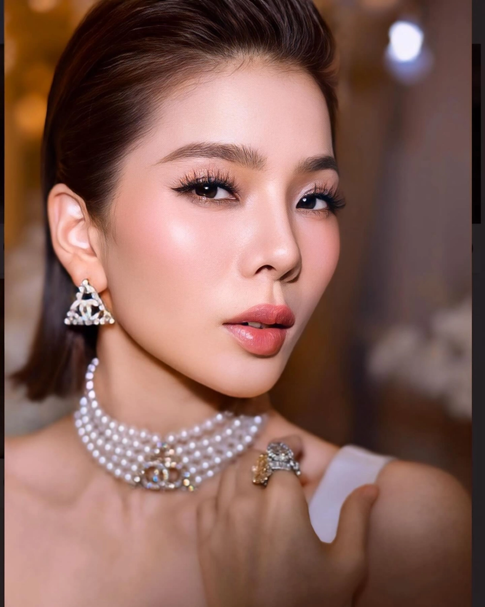 Khung ảnh dịu dàng, sâu lắng mang dấu ấn Lệ. Quyên