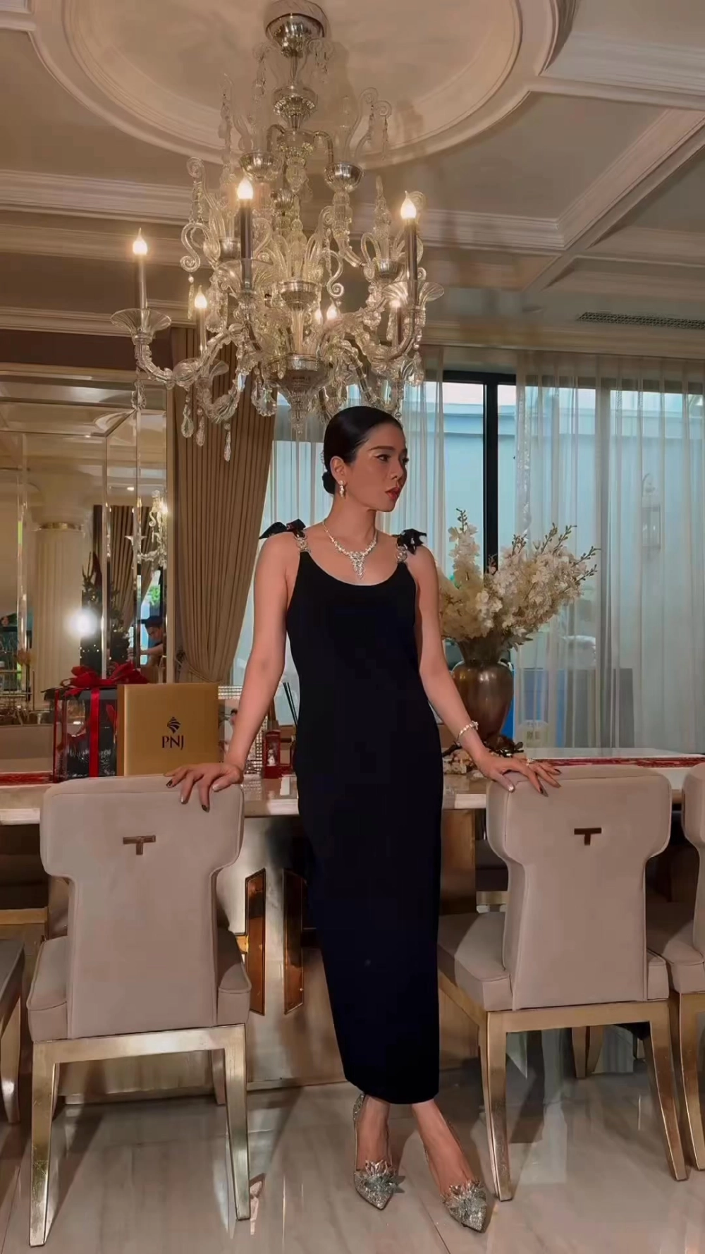 Tổng hợp khoảnh khắc từ các bài hát trong Lệ Quyên