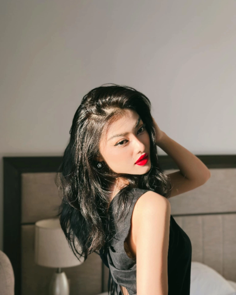 Ảnh thể hiện thần thái chiến binh từ Lona Kiều Loan King of Rap