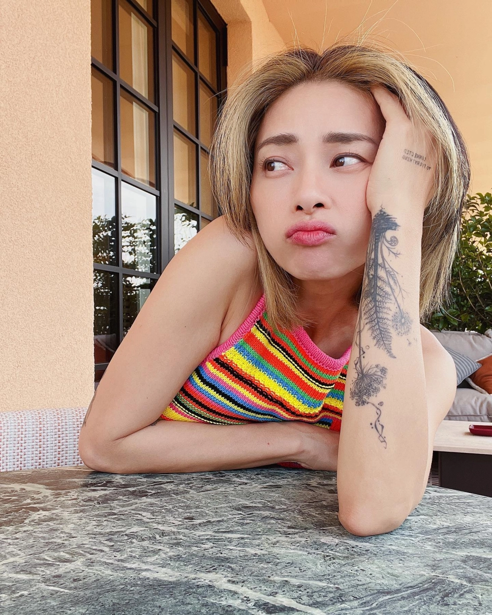 Ảnh giản dị đời thường khi Ngô Thanh Vân cưới