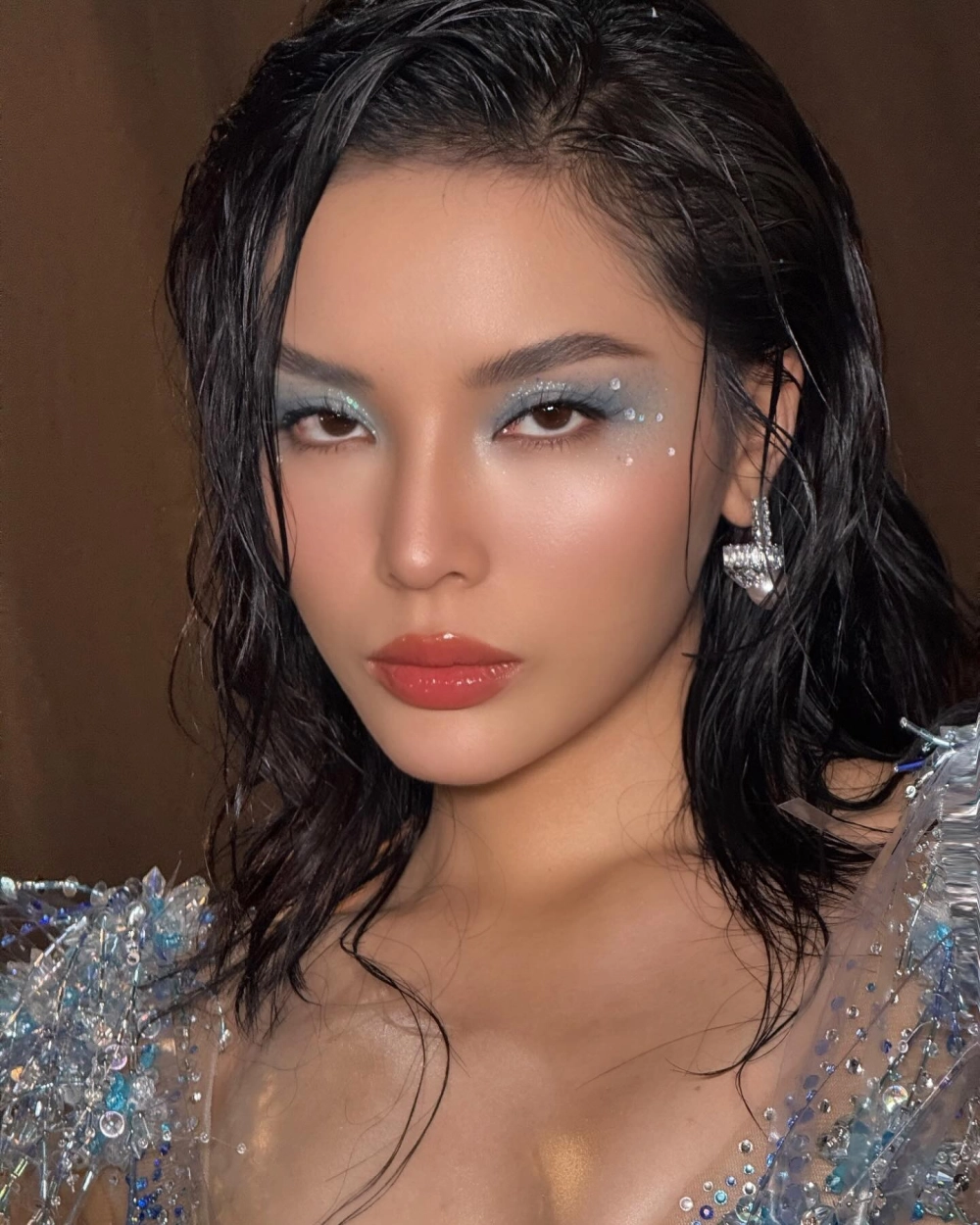 Cận cảnh khoảnh khắc hoa hậu Kỳ Duyên 2014