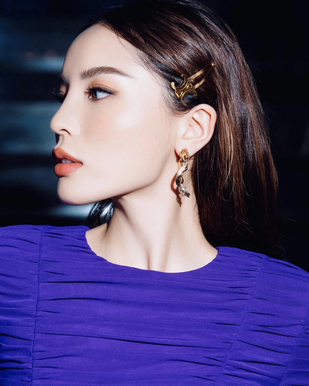 Fan tìm đọc kỹ tiểu sử hoa hậu Kỳ Duyên sau đăng quang