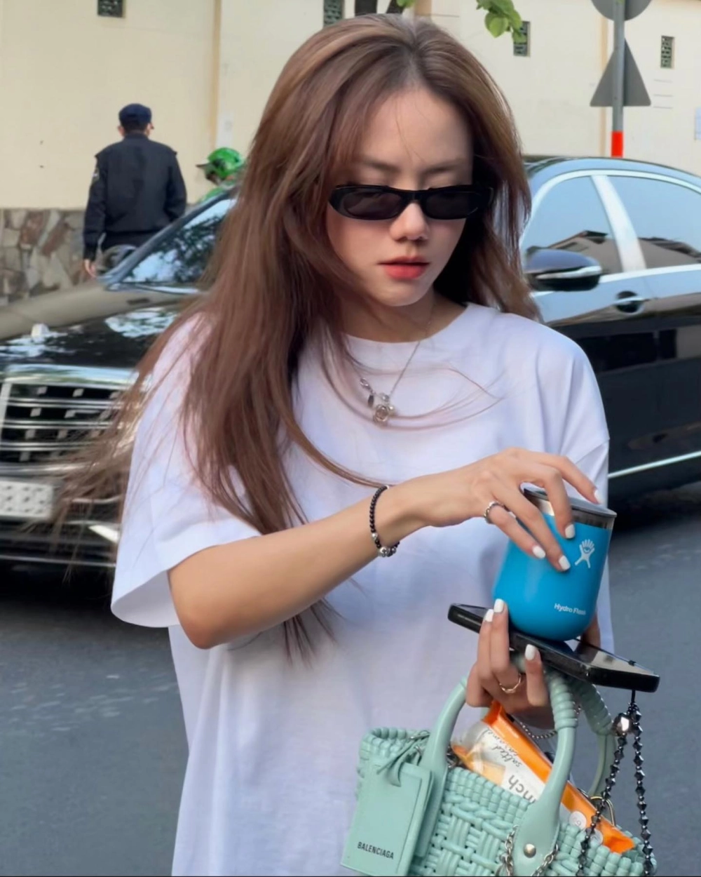 Góc quay rõ nét trong tiết mục karaoke Phương Ly được yêu thích