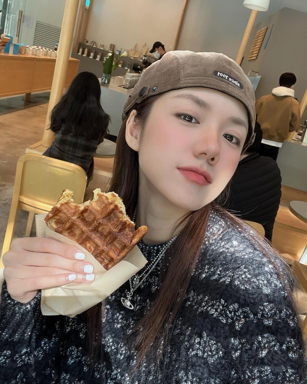 Không gian trầm lắng cùng lời hát karaoke mộng Phương Ly