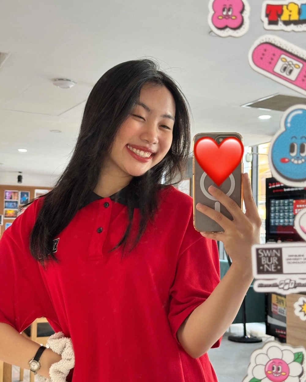 Khoảnh khắc quyến rũ trong MV bóng phù hoa Phương Mỹ Chi