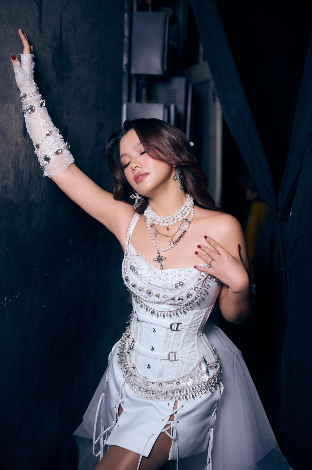 Ảnh đại diện chuẩn branding cho kênh official Phương Vy