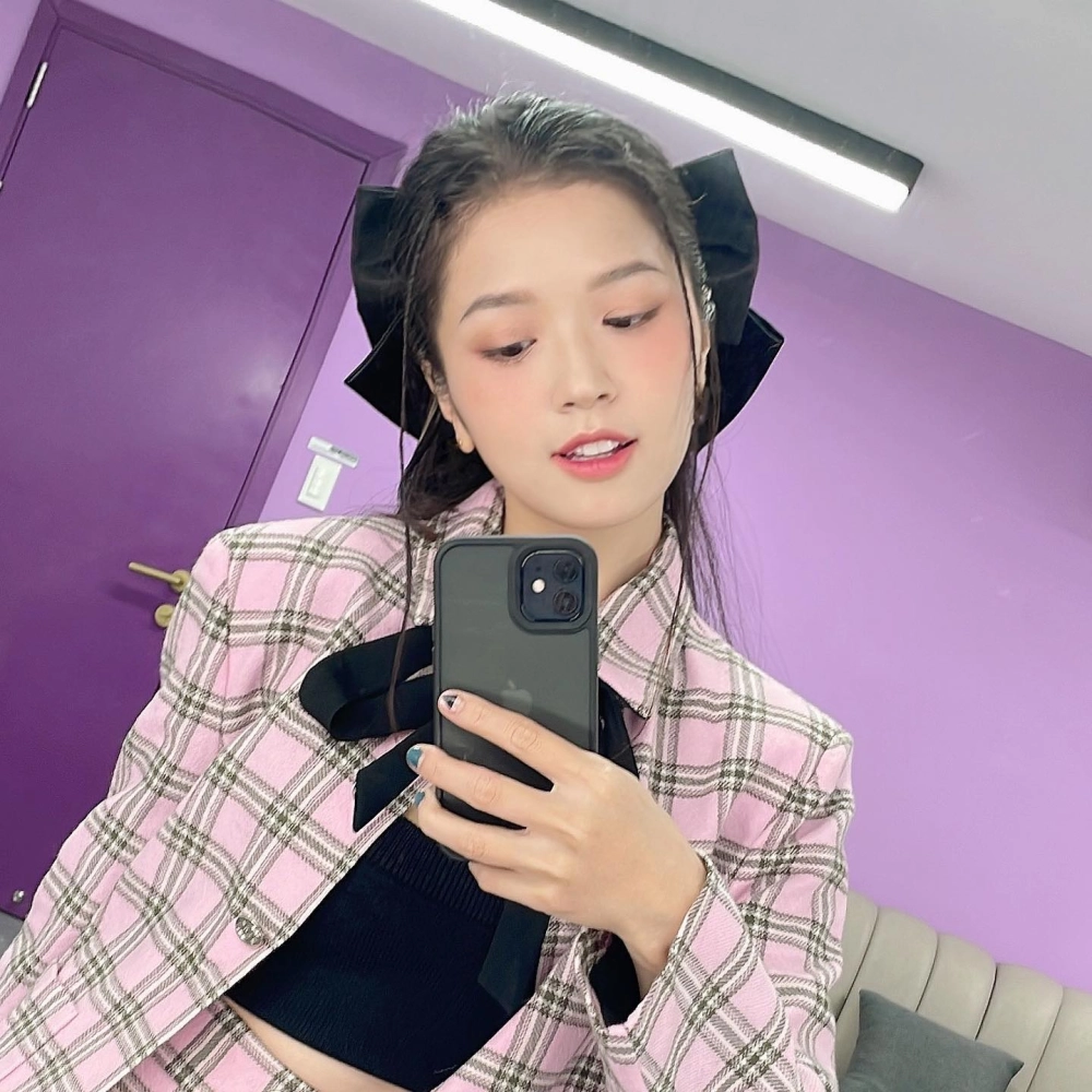 Tạo hình buồn man mác khi em đã biết Suni Hạ Linh