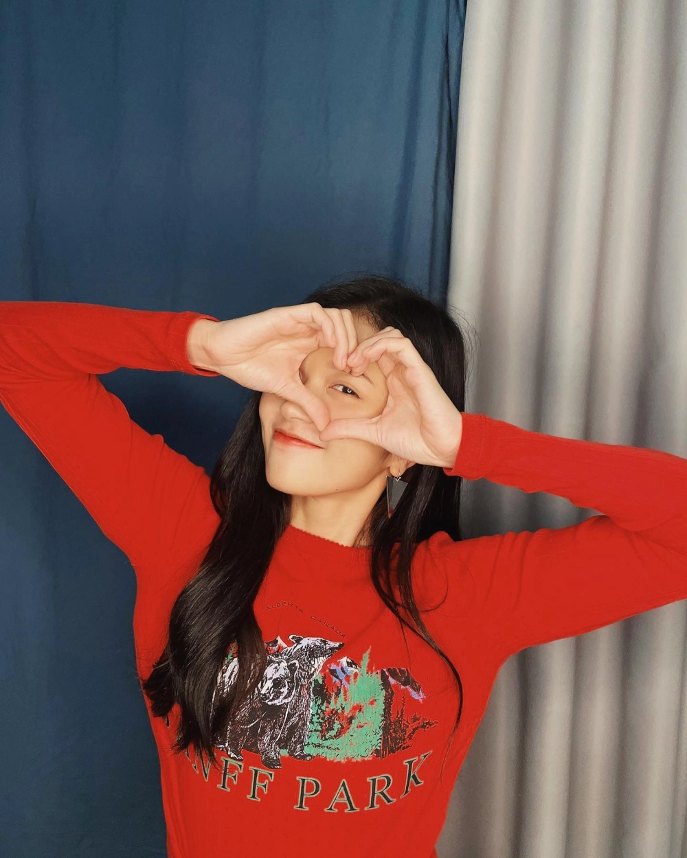 Khung ảnh nhẹ nhàng trong ca khúc vào hạ Suni Hạ Linh