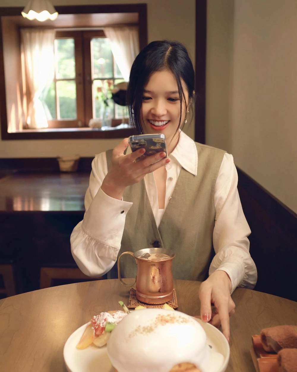 Visual gần gũi bật mí Suni Hạ Linh quê ở đâu