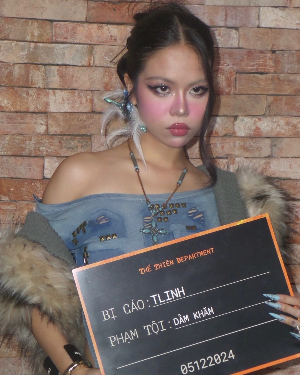 Visual truyền động lực từ nữ siêu anh hùng Tlinh