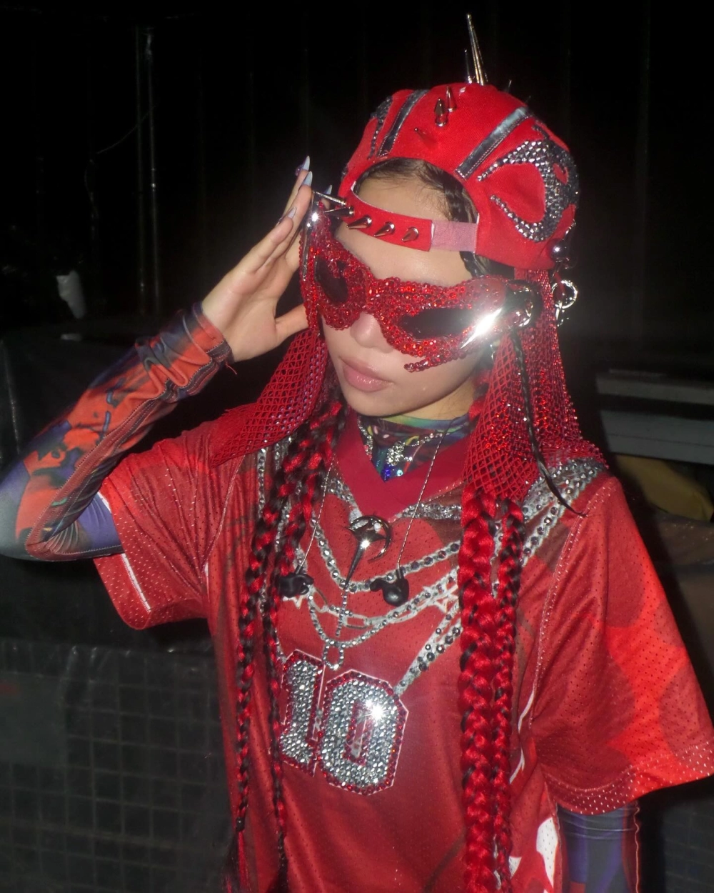 Sân khấu bùng nổ cùng Hop On Da Show Tlinh